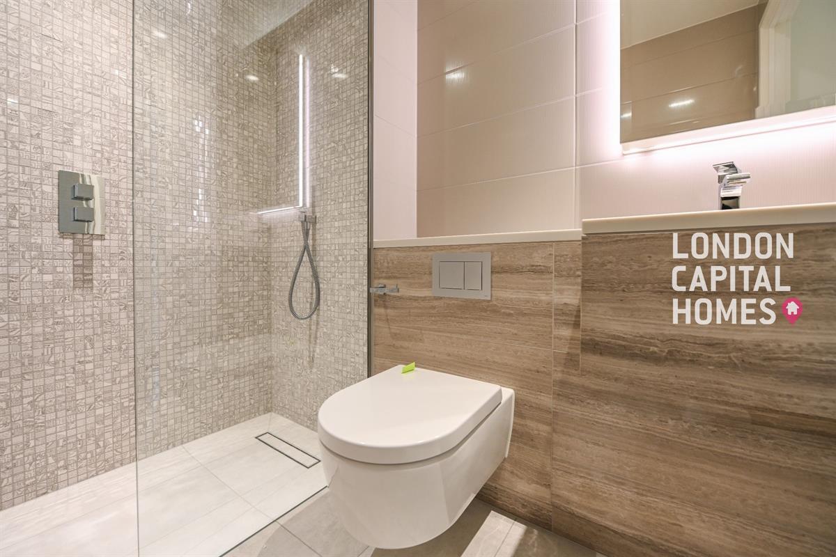 67 Bondway, LONDON